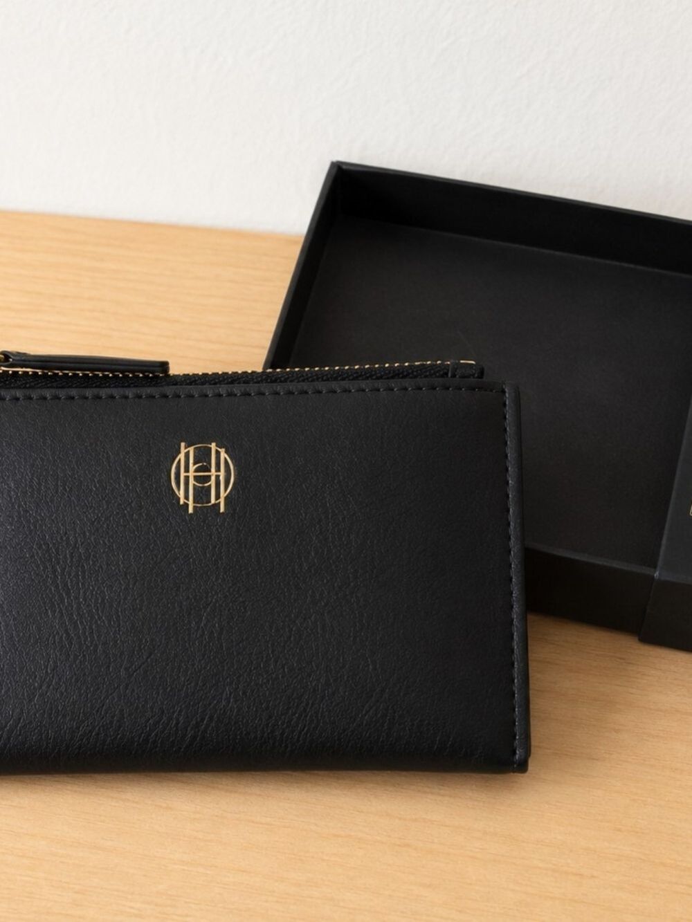 House of Harlow 1960 Black Wallet Wristlet – New in Box